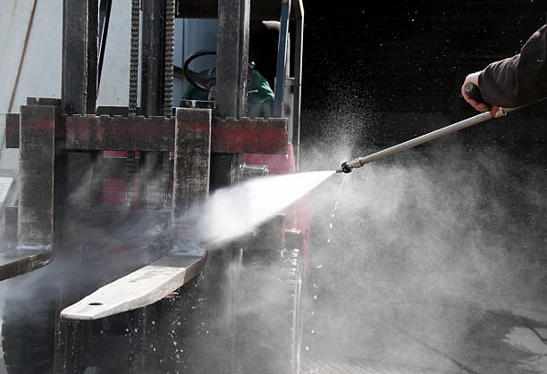 Why Choose Our Certified Pressure Washing Experts for Your Project Needs in Quartzsite, AZ?